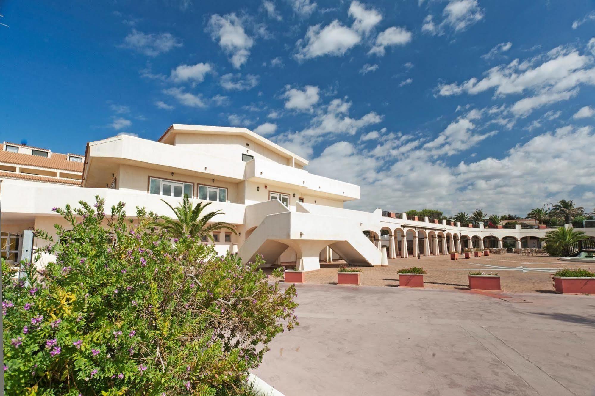 La Plage Noire Resort Marina di Sorso Екстер'єр фото