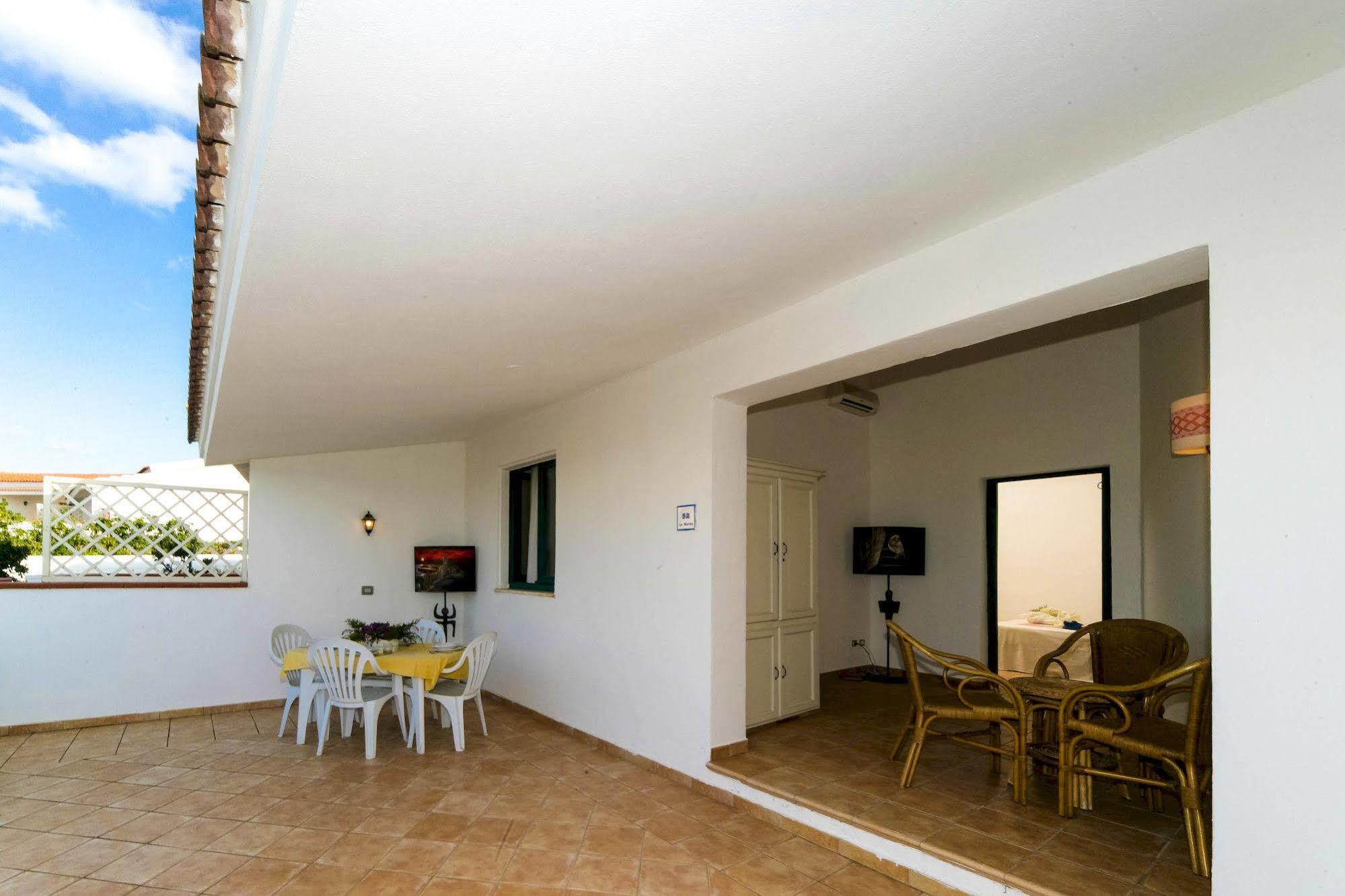 La Plage Noire Resort Marina di Sorso Екстер'єр фото